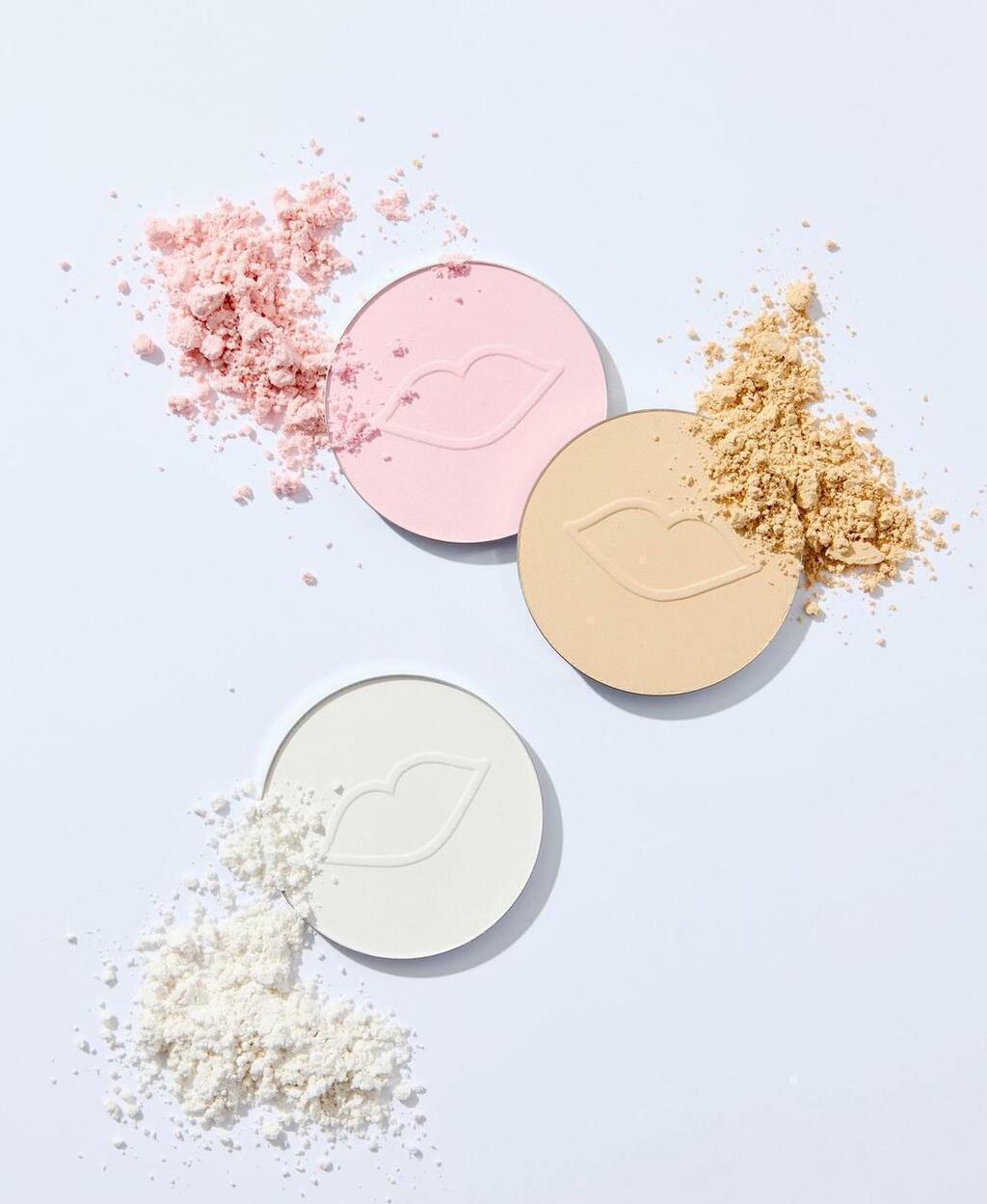 Boca Rosa Translucent Compact Powder Cuzcuz