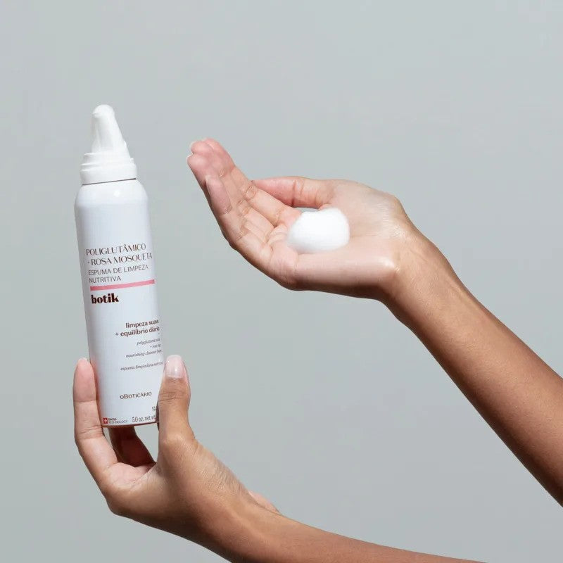 Botik Polyglutamic Acid + Rosehip Nourishing Cleansing Foam 150ml